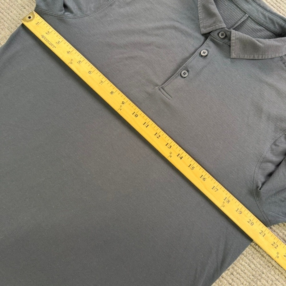 Lululemon Short Sleeve Polo Shirt Mens Medium Grey Technical Golf Work Top READ - Picture 6 of 9